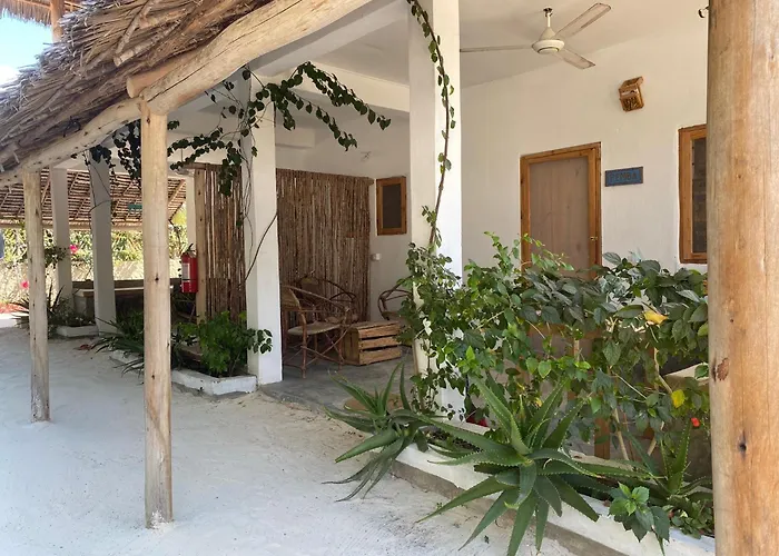 Bondeni Beach House